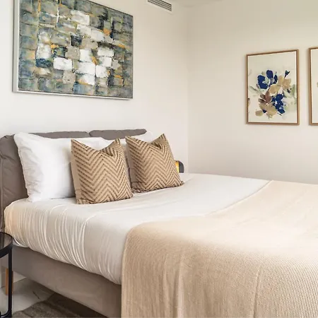 Appartement Modern Two-bedroom Coastal Retreat With Panoramic Sea Views To Africa Estepona